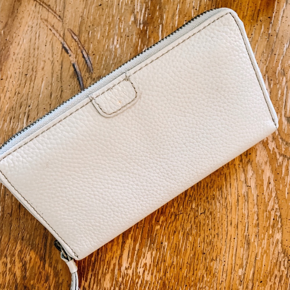Fossil wallet for woman